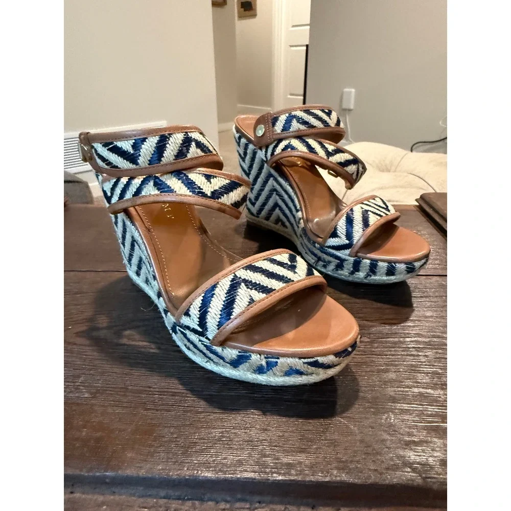 Ivanka Trump‎ Womens Blue White Chevron Espadrille Wedge Sandals Brown 6.5